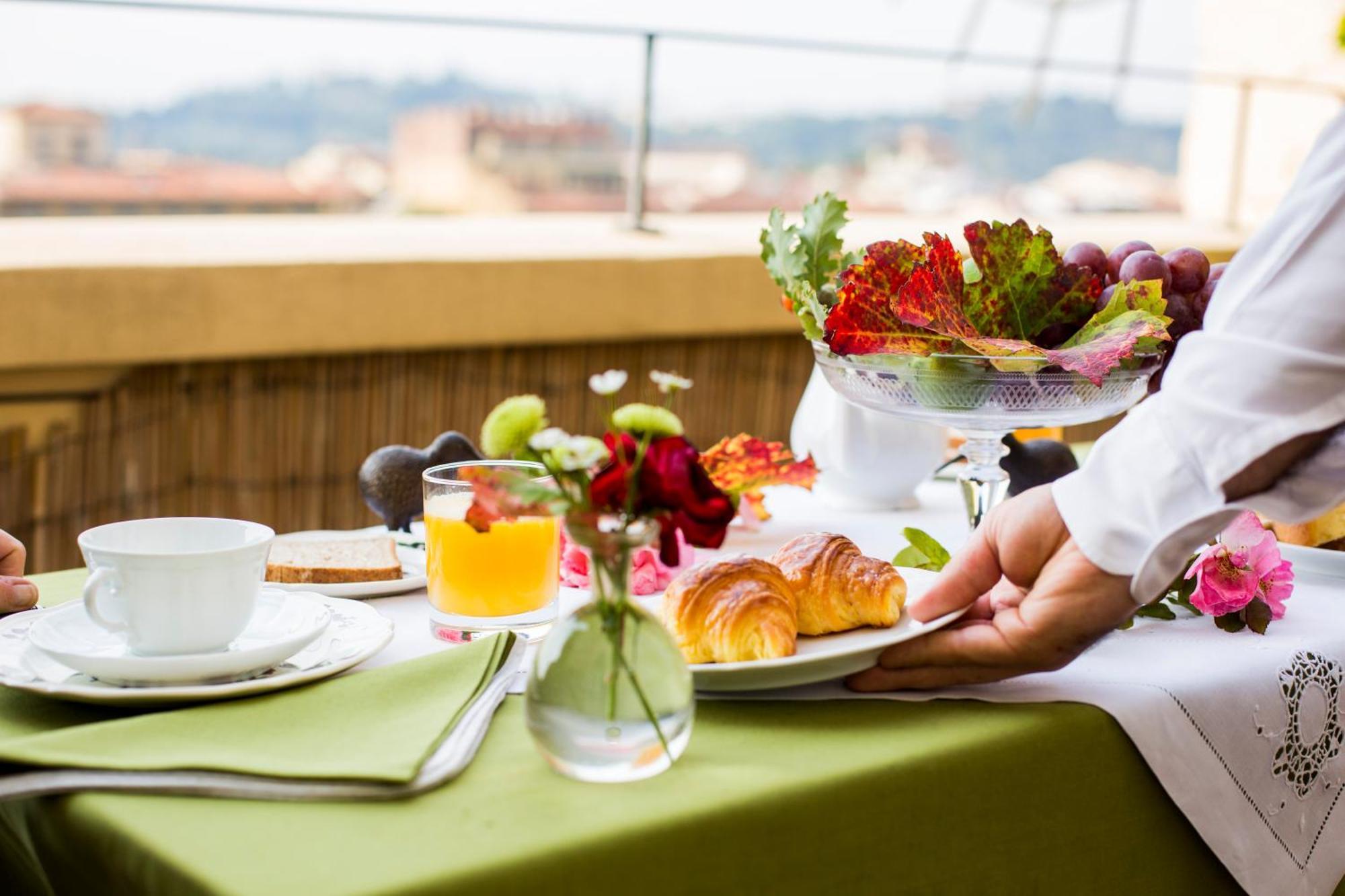 Bed and Breakfast Antica Torre Tornabuoni Флоренция Экстерьер фото