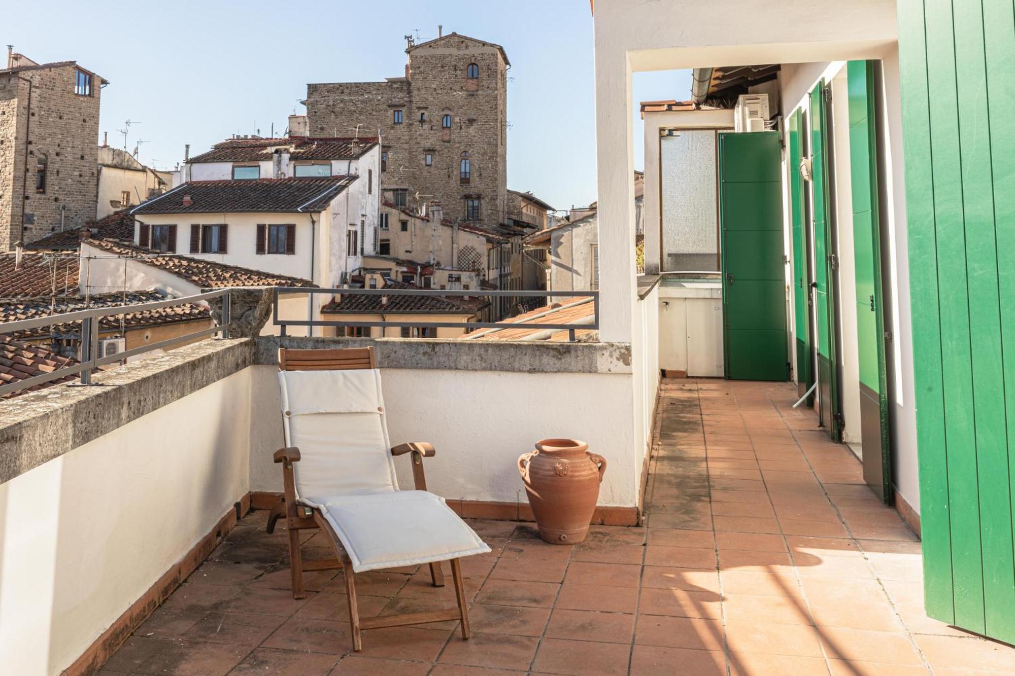 Bed and Breakfast Antica Torre Tornabuoni Флоренция Экстерьер фото